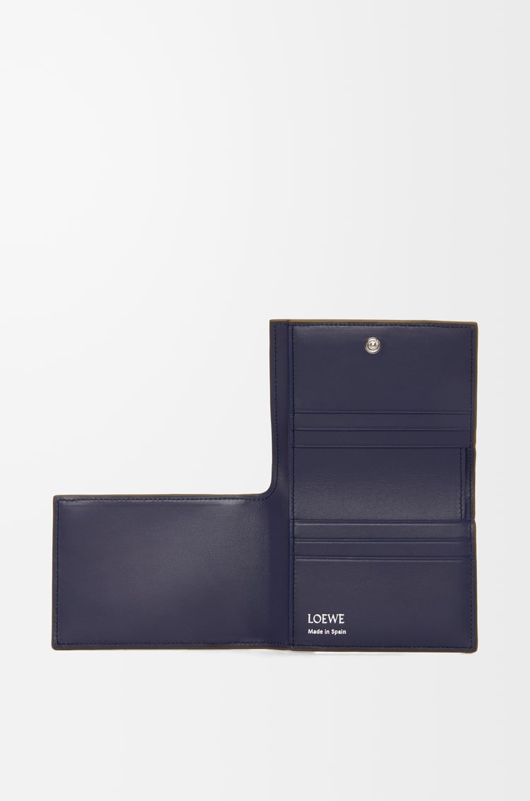 LOEWE Cartera plegada en piel napa de ternera Oliva/Azul Abismo