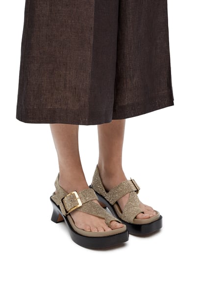 LOEWE Ease Sandale mit Absatz aus gebürstetem Wildleder Khakigrün plp_rd