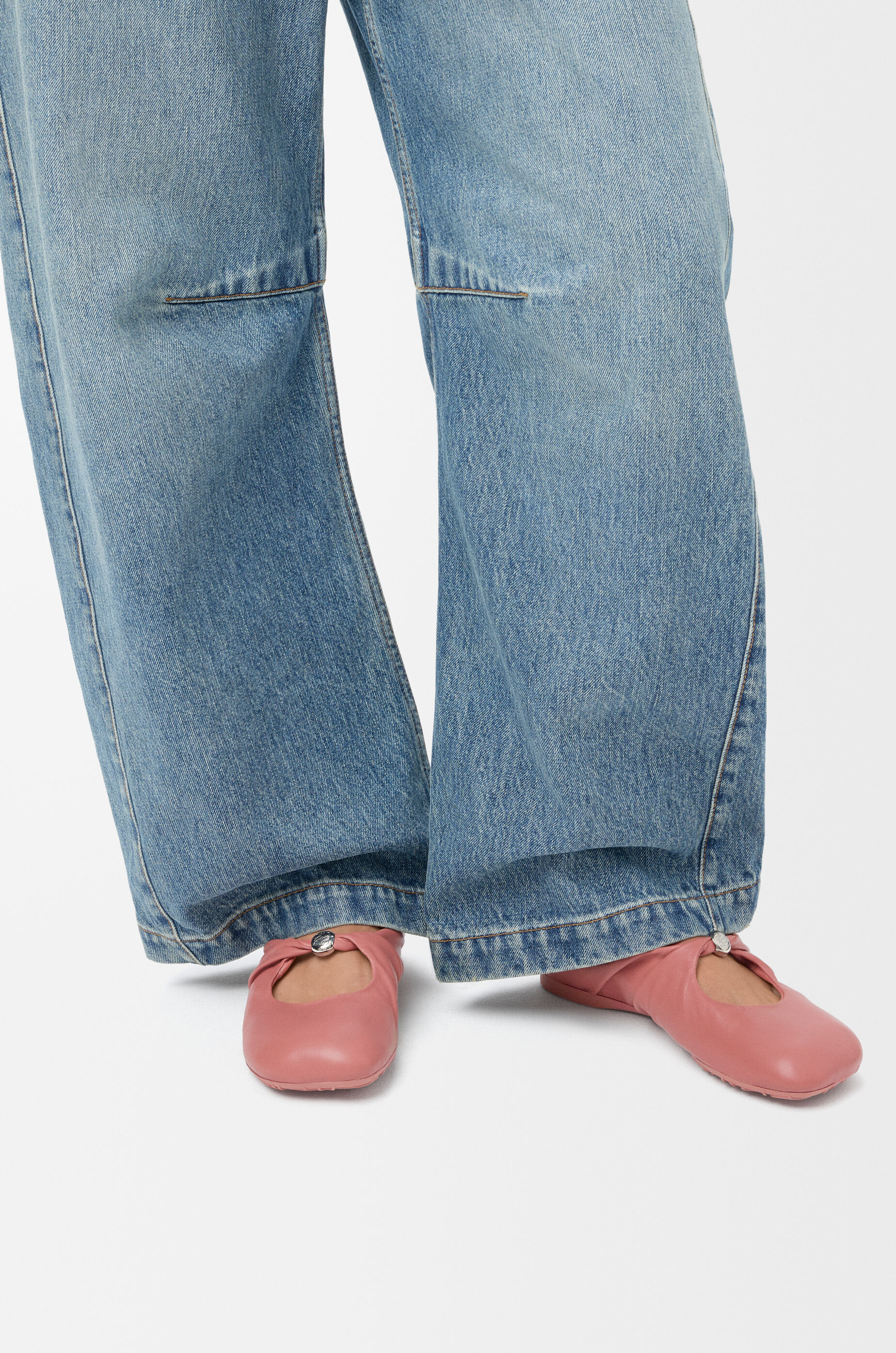 ペブル ソフト バレリーナ（ナパラム） ベージュ - LOEWE Japan