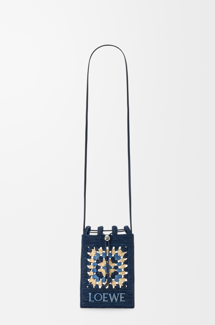 LOEWE Drawstring pocket en cuir de veau classique et raphia Plâtre/Noir