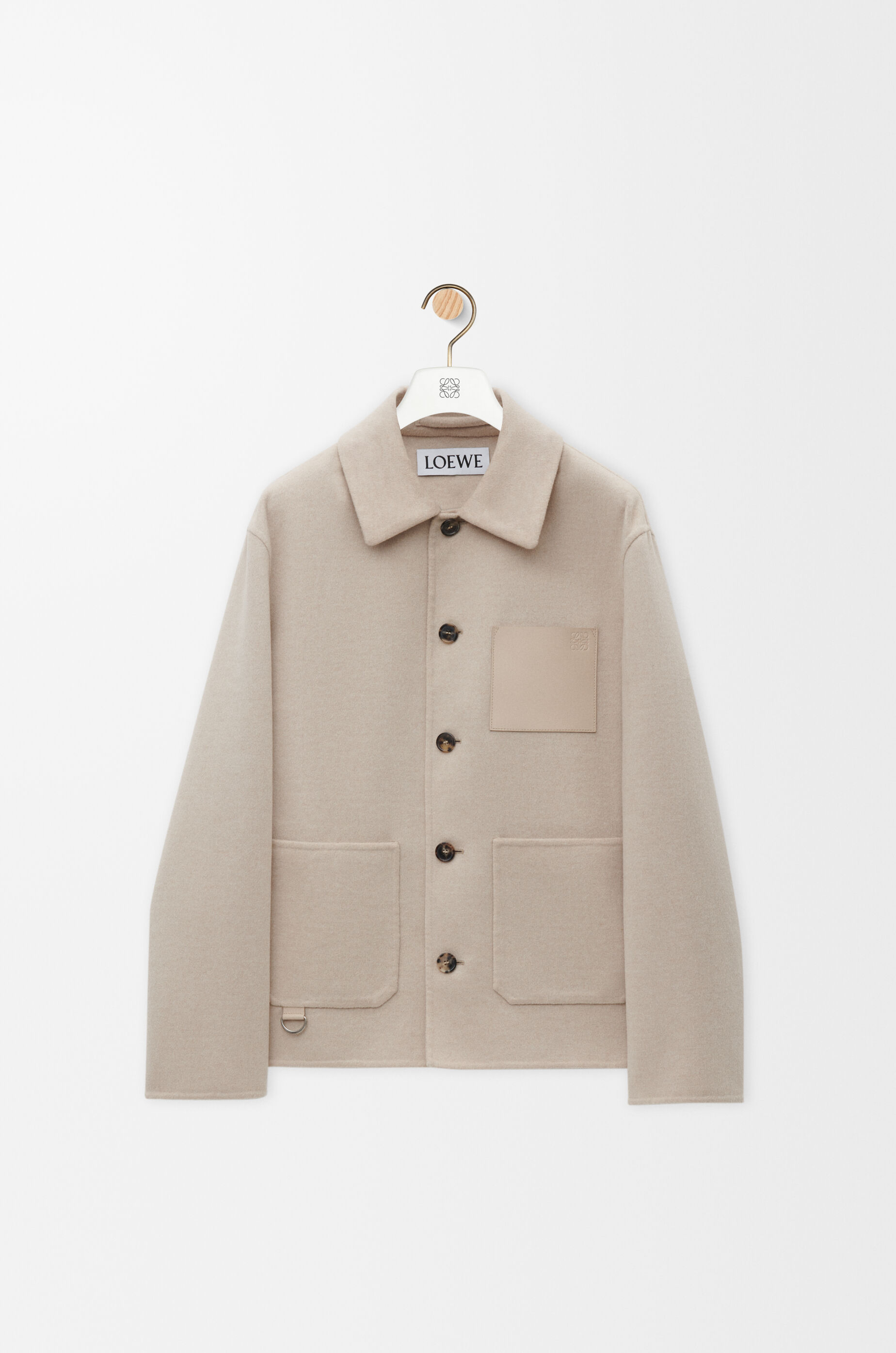 LOEWEアウター