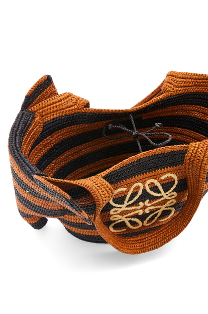 LOEWE Small Elephant Basket bag in raffia Black/Honey Gold plp_rd