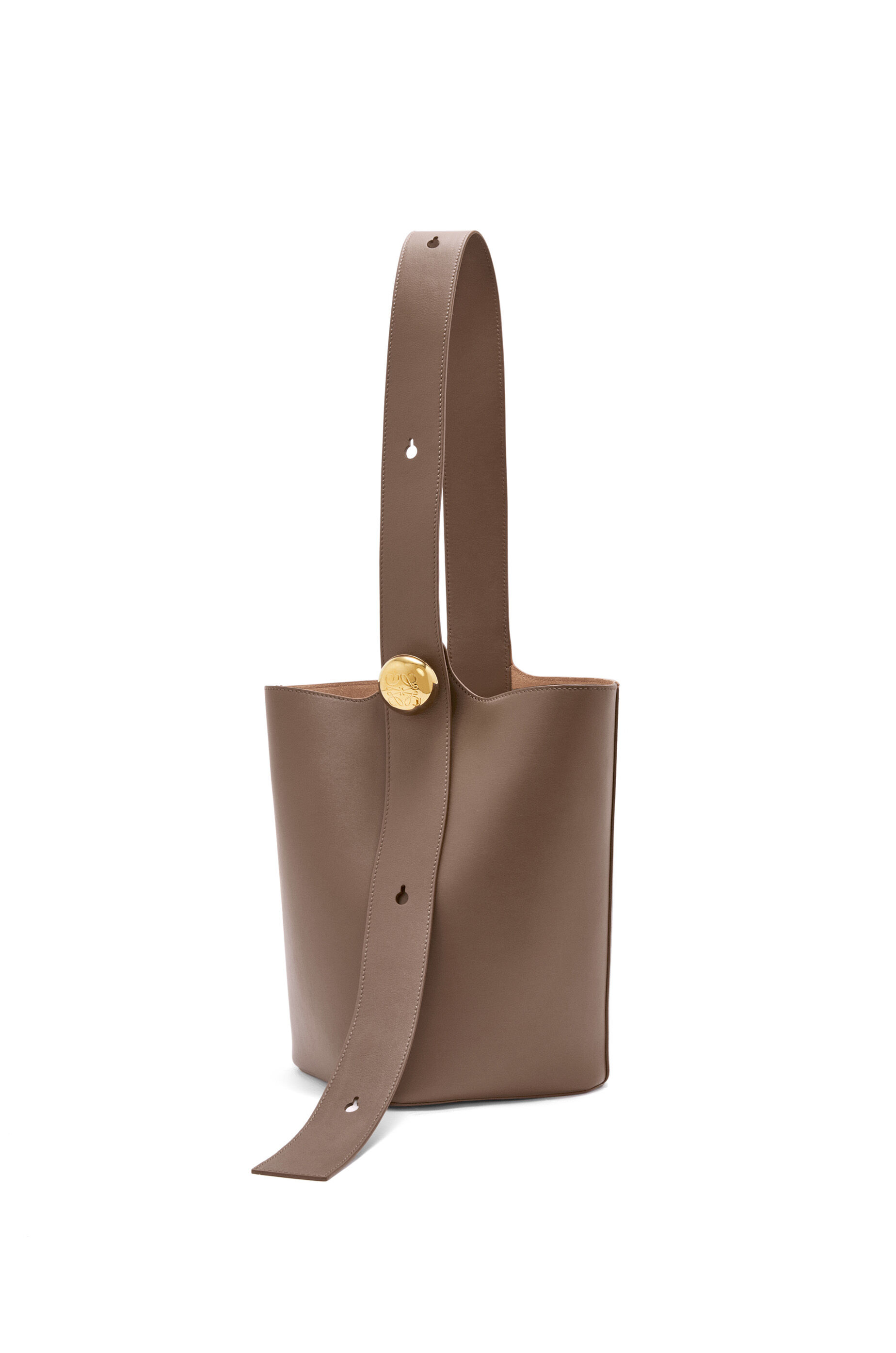 ペブル バケットバッグ ミディアム（スムースカーフ） ユーカリグリーン - LOEWE