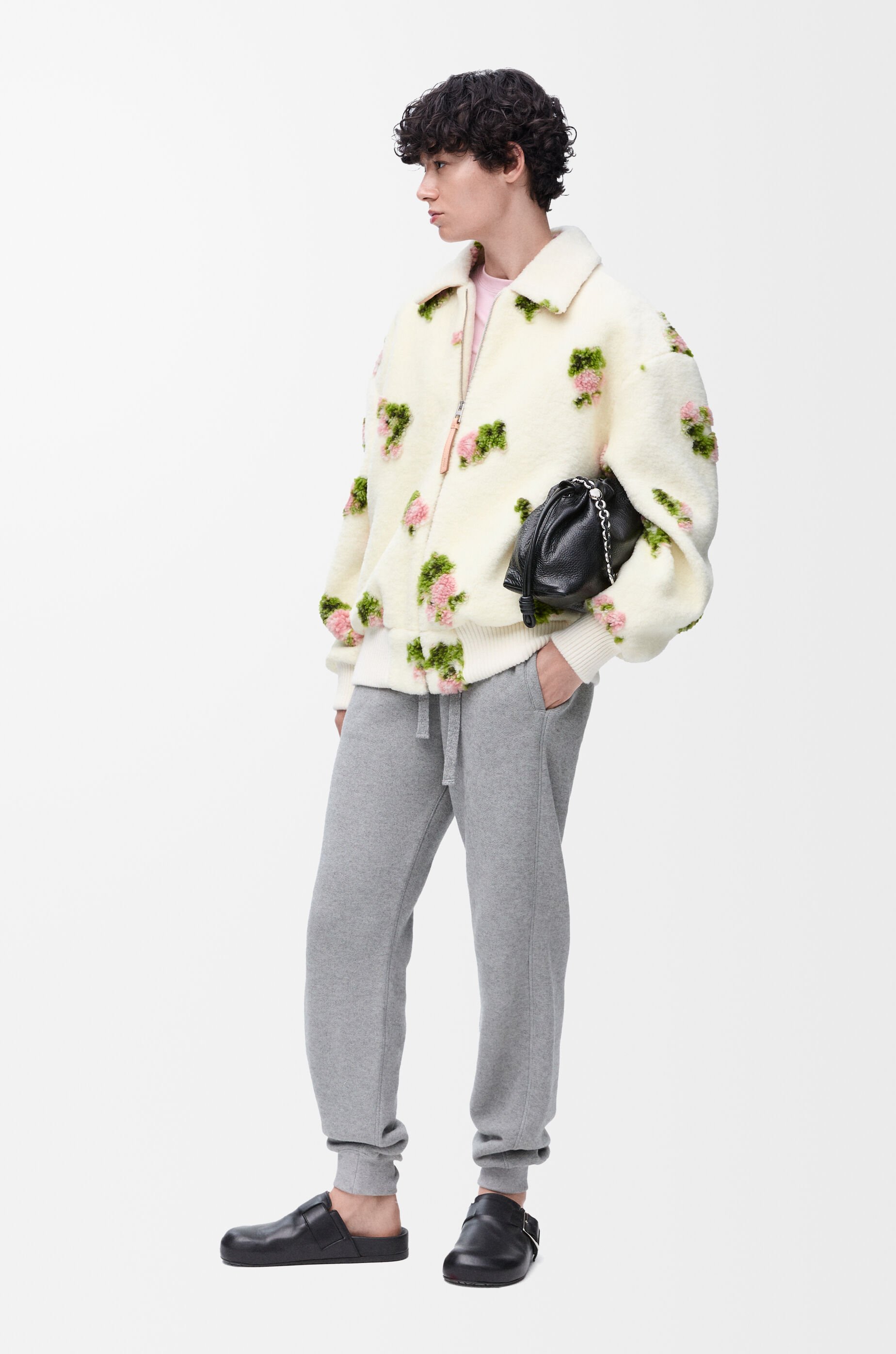 ロエベ LOEWE ジャケット ワークウェアジャケット アナグラム ホワイト レディース LOEWE S359Y02XB7 2370 （ECRU）  -waja bazar - 海外ファッションブランド通販サイト【公式】