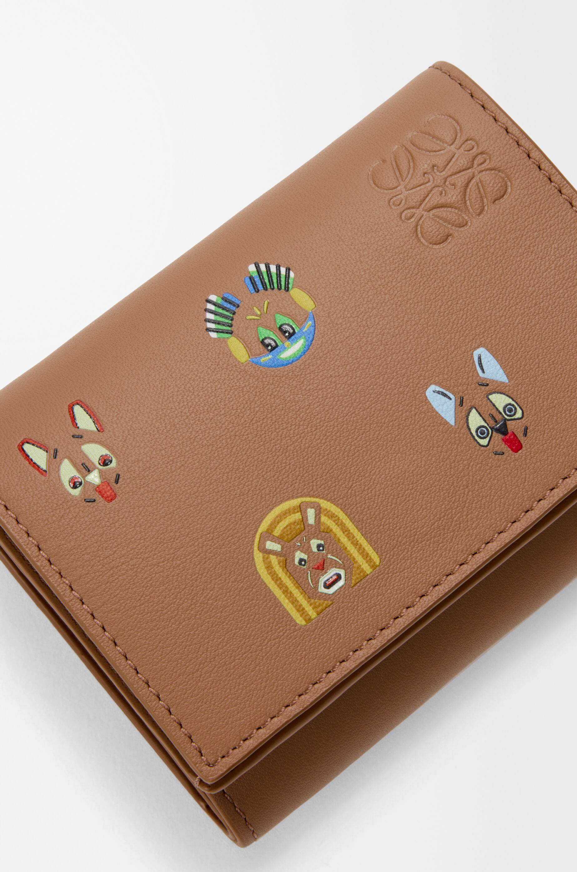 キャッツ トライフォールド ウォレット（クラシックカーフ） ブラウン