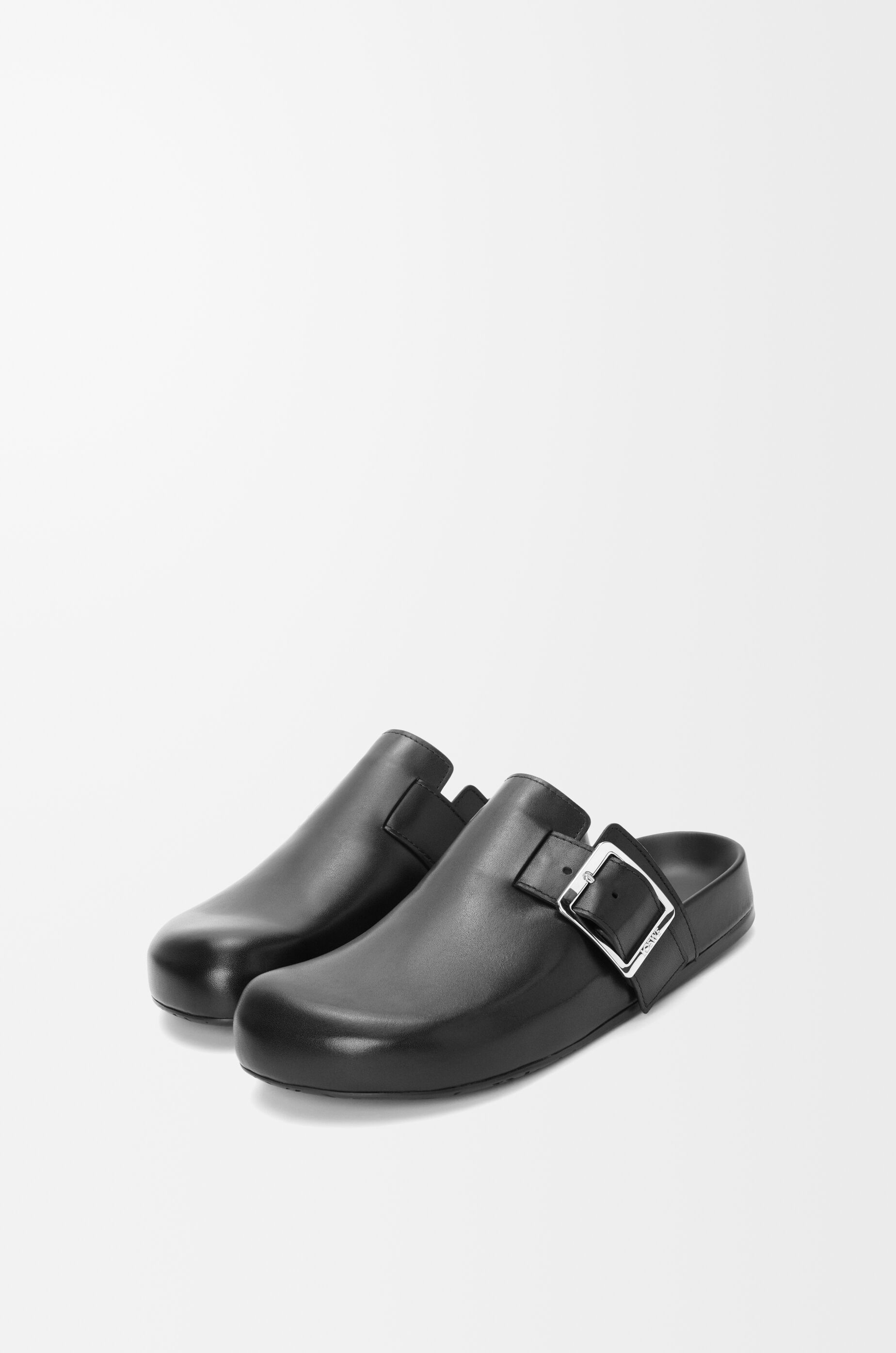 が大特価！ Ease Buckle mule in vegetable-tanned calfskin Black - LOEWE 靴