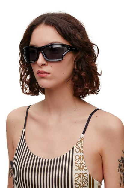LOEWE Gewölbte Masken-Sonnenbrille aus Nylon Einheitlich Schwarz plp_rd