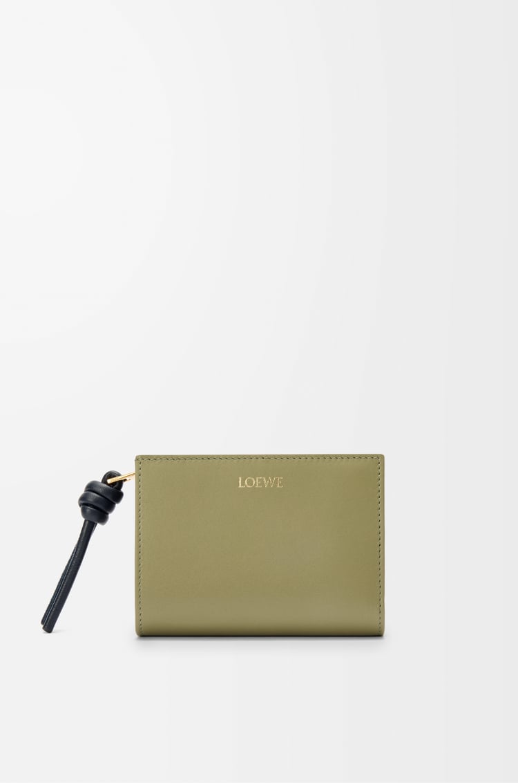 LOEWE Knot compact wallet in shiny nappa calfskin Eucalyptus/Deep Navy