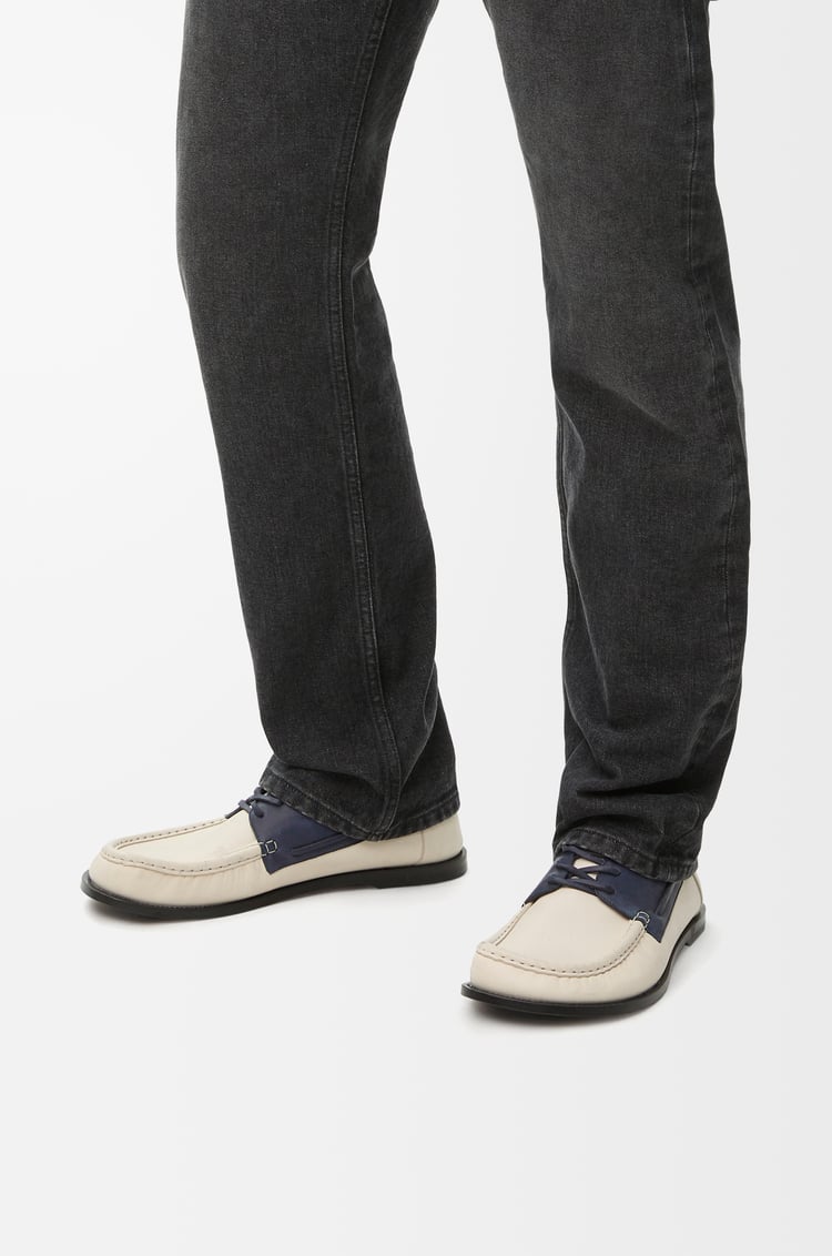 LOEWE Náutico Campo en piel de ternera Blanco/Azul Marino