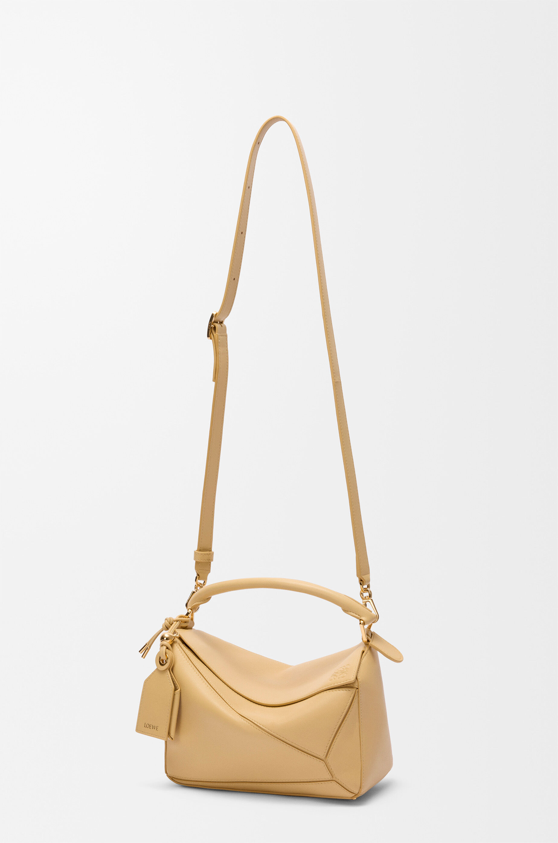 LOEWE フェザーライト パズルバッグ スモール（ナパラム） ダークバター