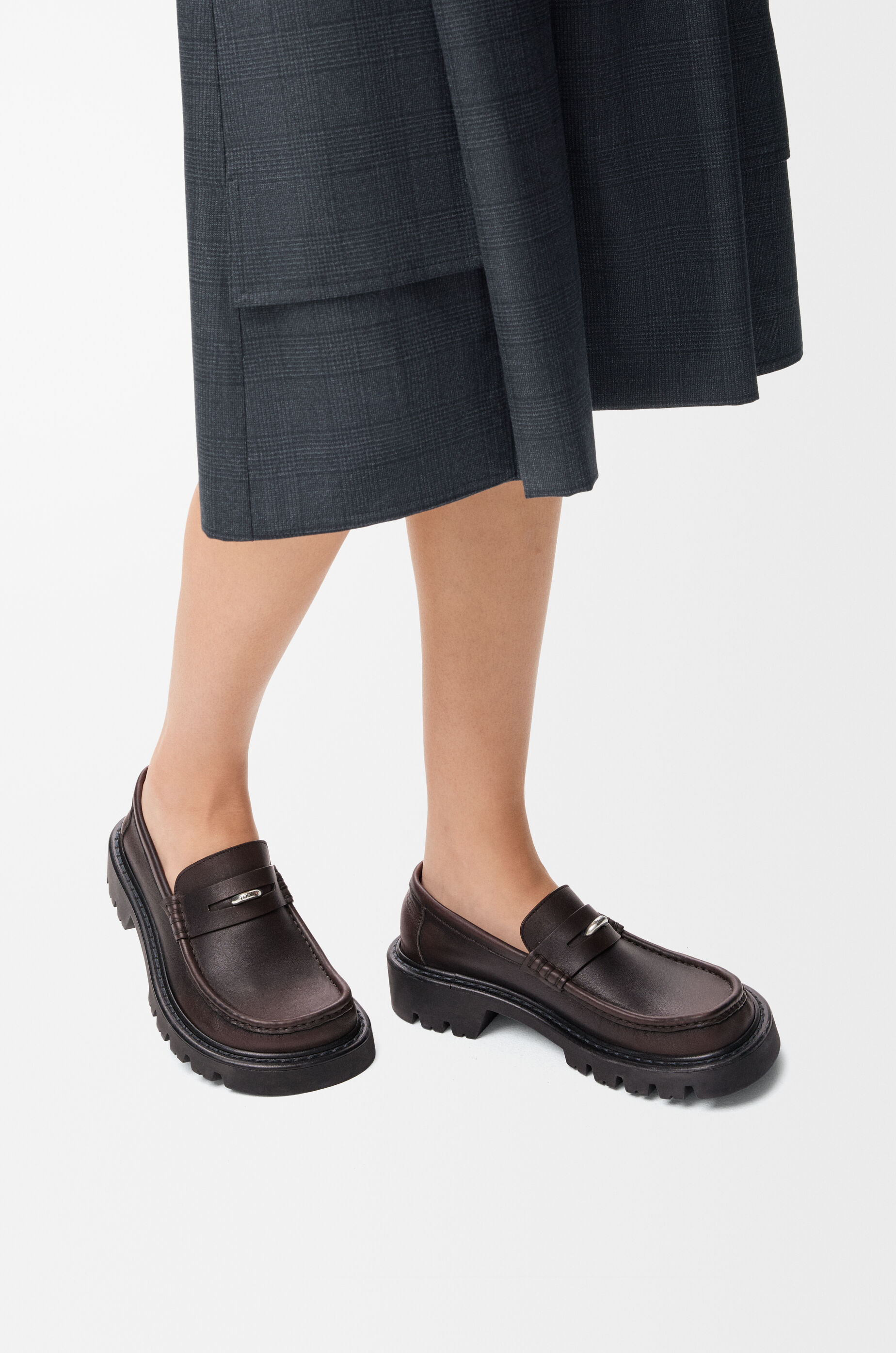 シエラ ローファー（起毛カーフ） ブラウン - LOEWE