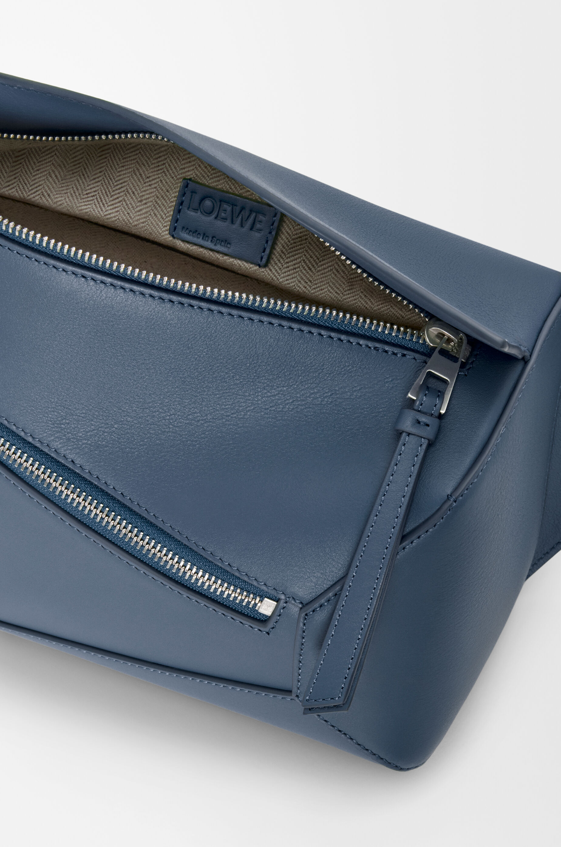 7色展開★LOEWE★パズル バムバッグ スモール 楽天市場】ロエベ パズル スモールの通販
