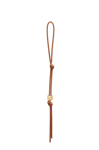 LOEWE Personalisation strap in calfskin and brass 棕褐色/金色