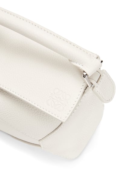 LOEWE Mini Puzzle bag in soft grained calfskin Soft White plp_rd