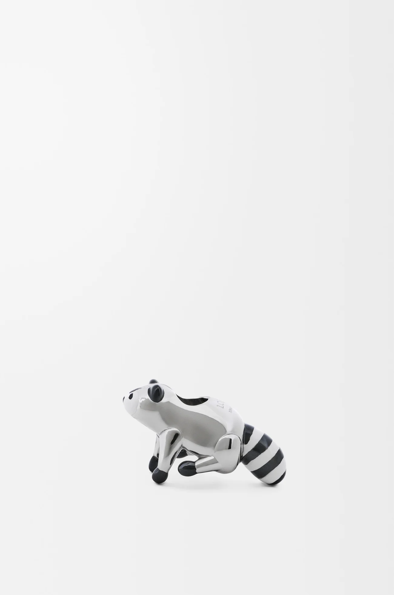 LOEWE ラクーン ダイス シルバー