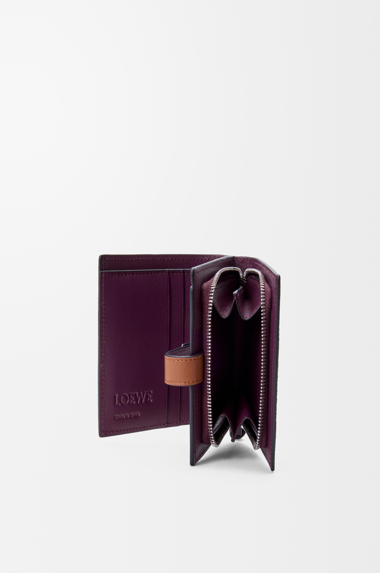 LOEWE 컴팩트 지퍼 지갑 - 소프트 그레인 카프스킨 더티 모브/스쿼럴