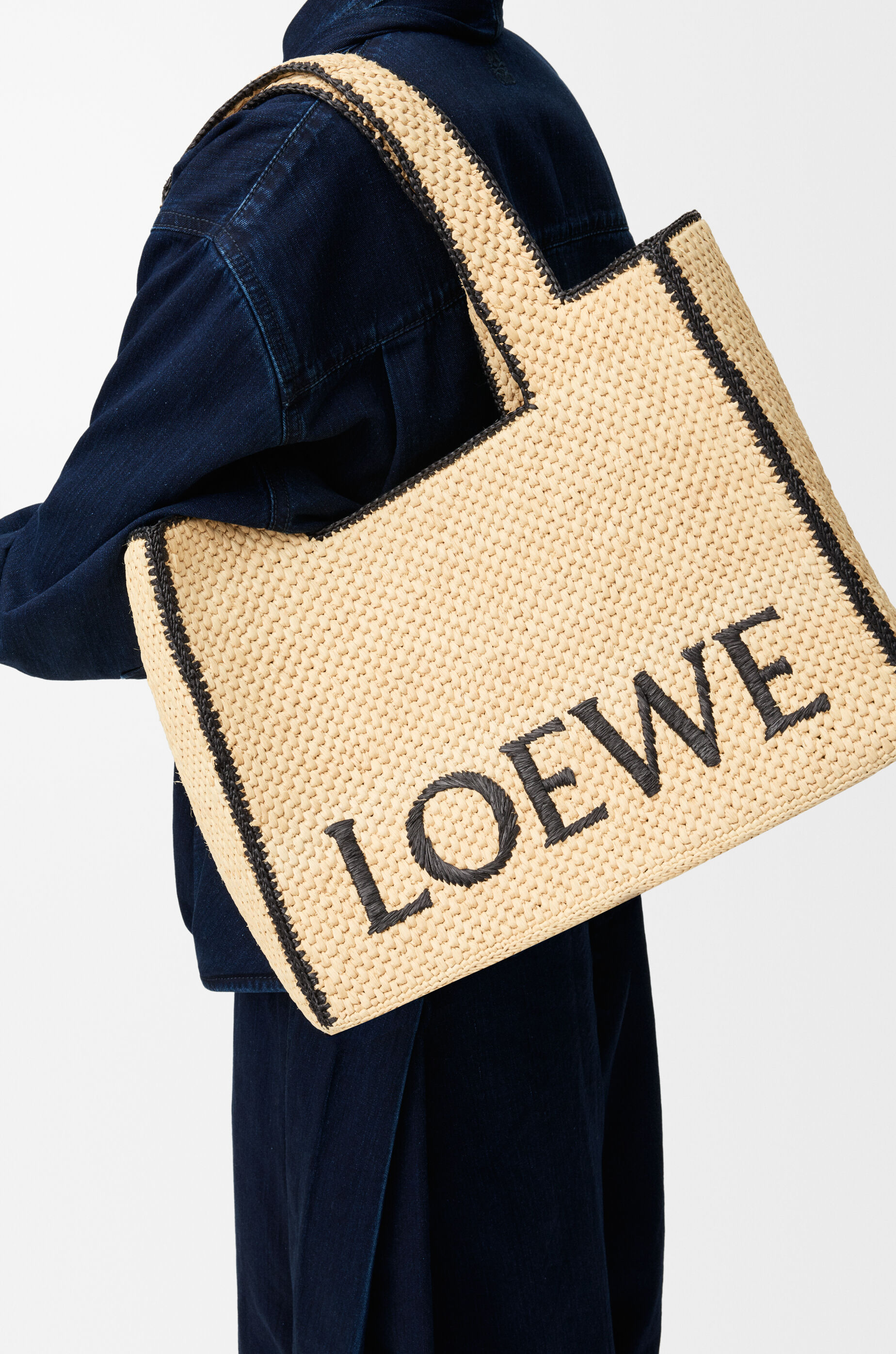 ロエベフォント トート ラージ（ラフィア） ベージュ - LOEWE