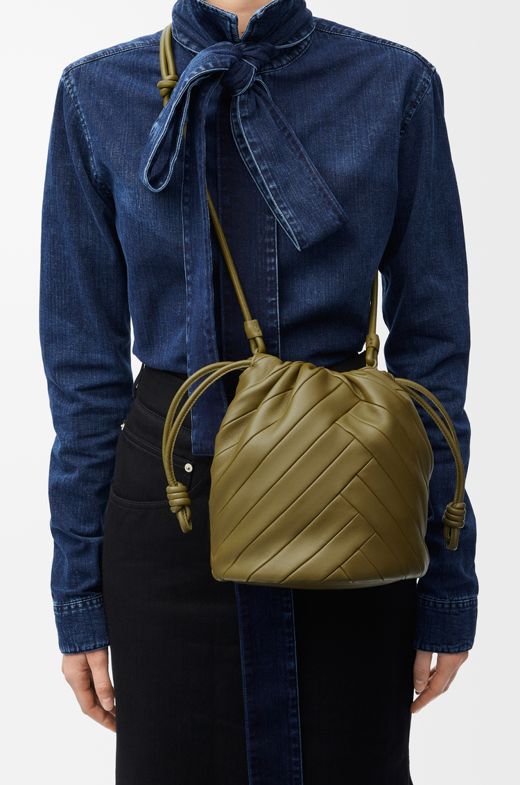 LOEWE フラメンコパース バケット（メローナパラム） オリーブ