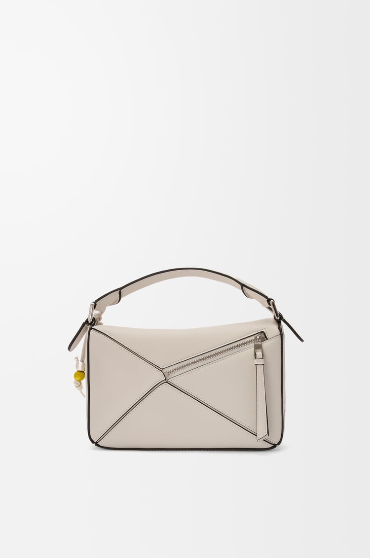 LOEWE 经典牛皮革 Puzzle 10周年 Joe Brainard系列典藏版手袋 柔白色