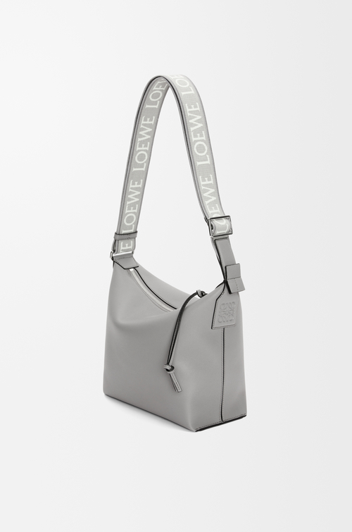 LOEWE Bolso bandolera Cubi pequeño en piel de ternera y jacquard Gris Asfalto