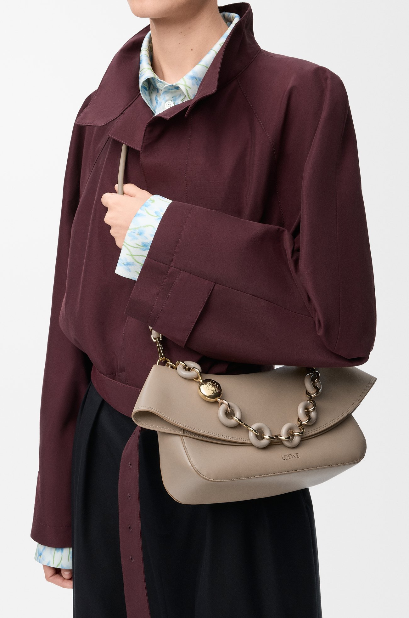 LOEWE Medium Ola bag in smooth calfskin Sand