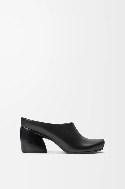 LOEWE Oval Mule en piel de cordero Negro