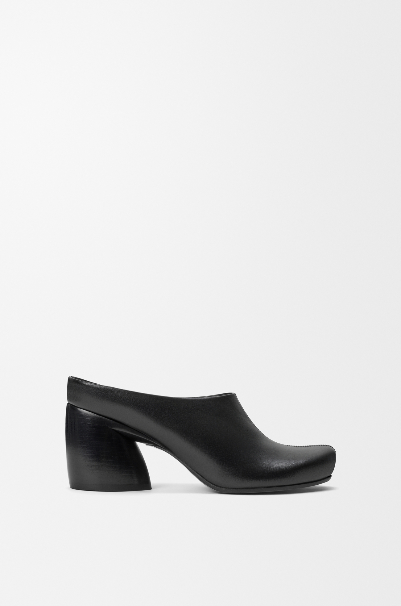 LOEWE Mules Oval en cuir d'agneau Noir