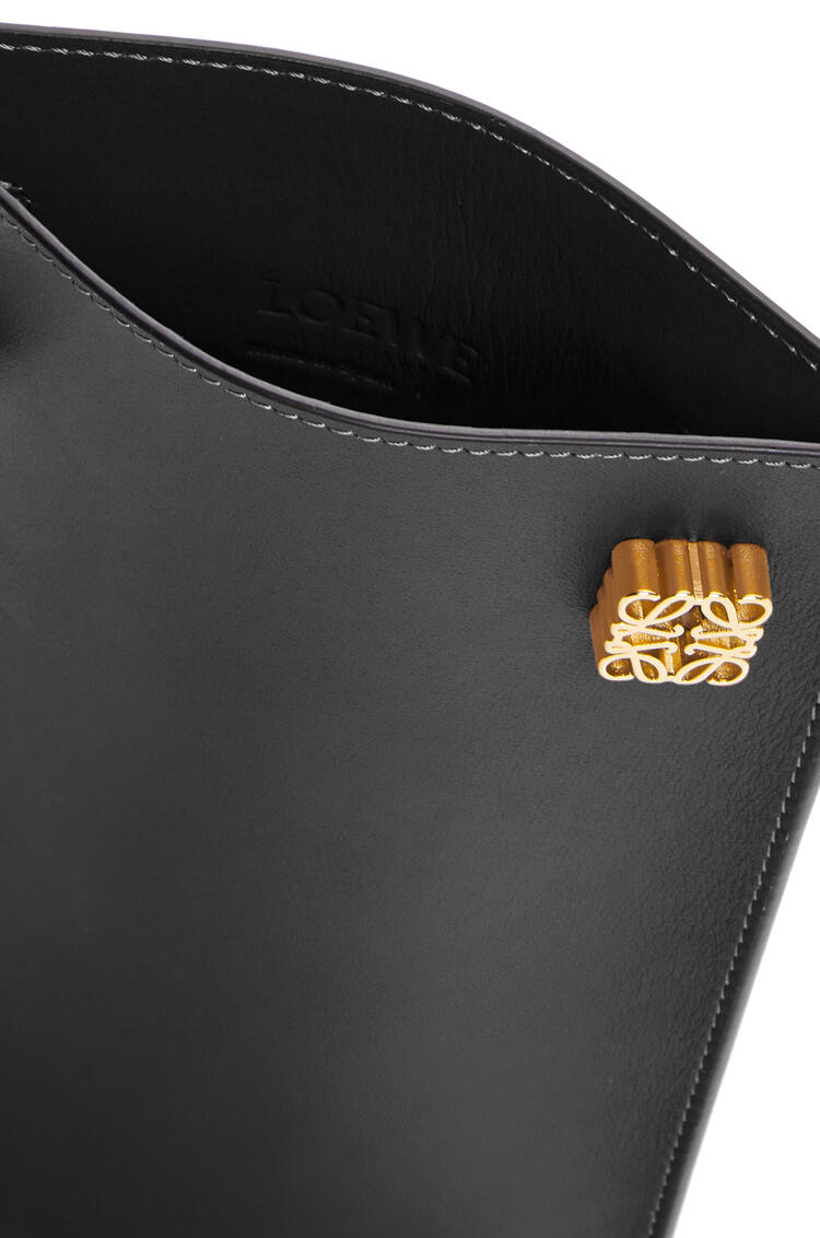 LOEWE Dice pocket in classic calfskin Black