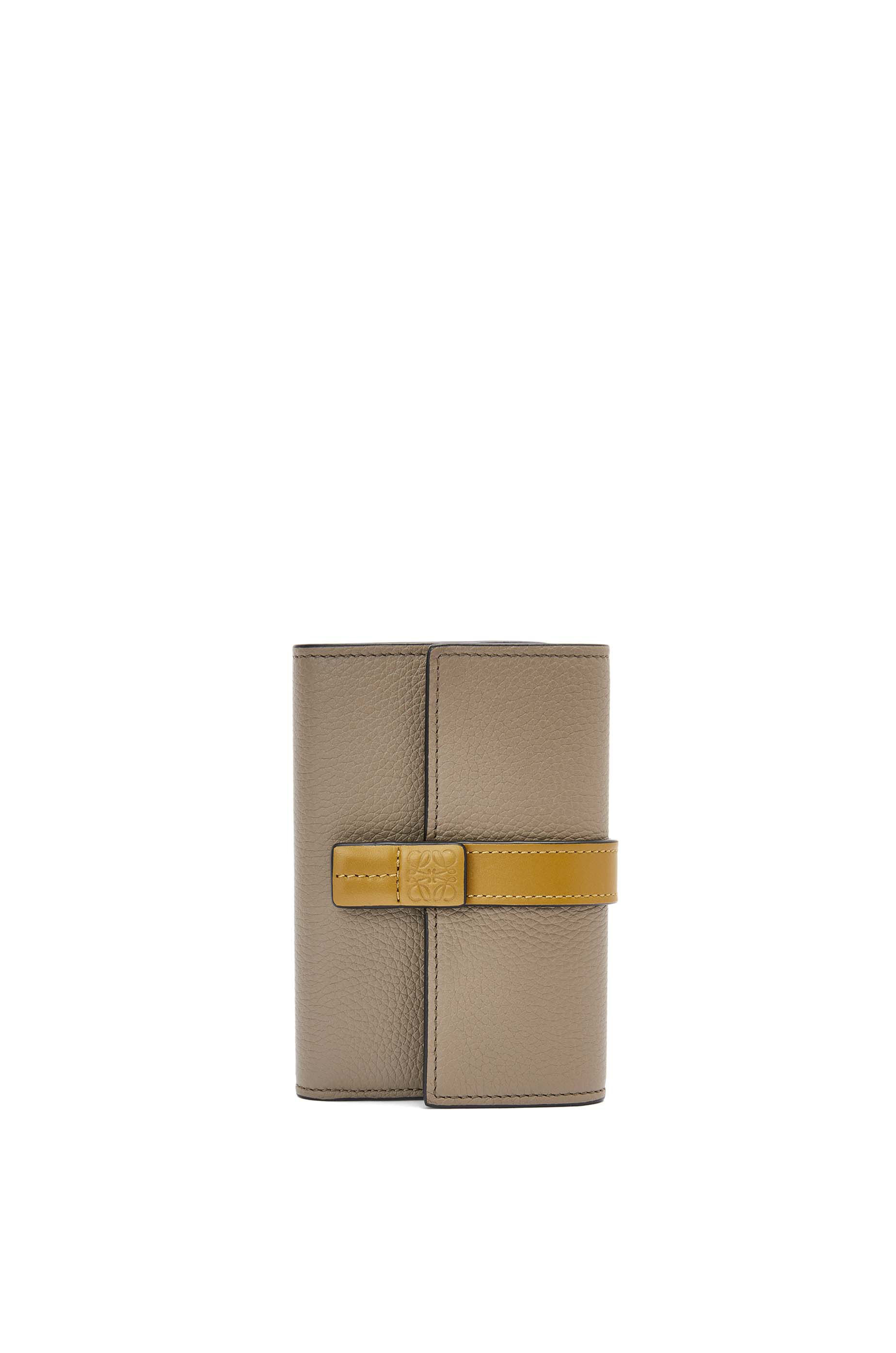 Small vertical wallet in soft grained calfskin