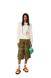 LOEWE Multi-pocket bermuda shorts in cotton and linen Old Military Green pdp_rd