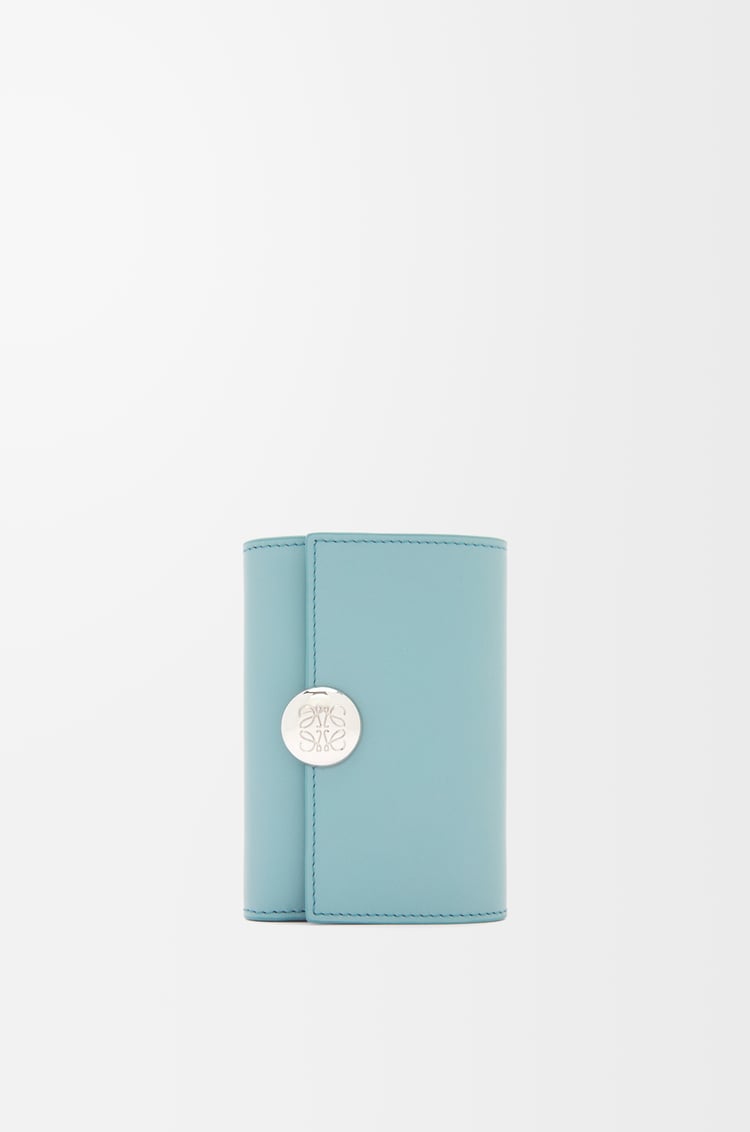 LOEWE 亮面納帕小牛皮 Pebble 小型直式錢包 水色