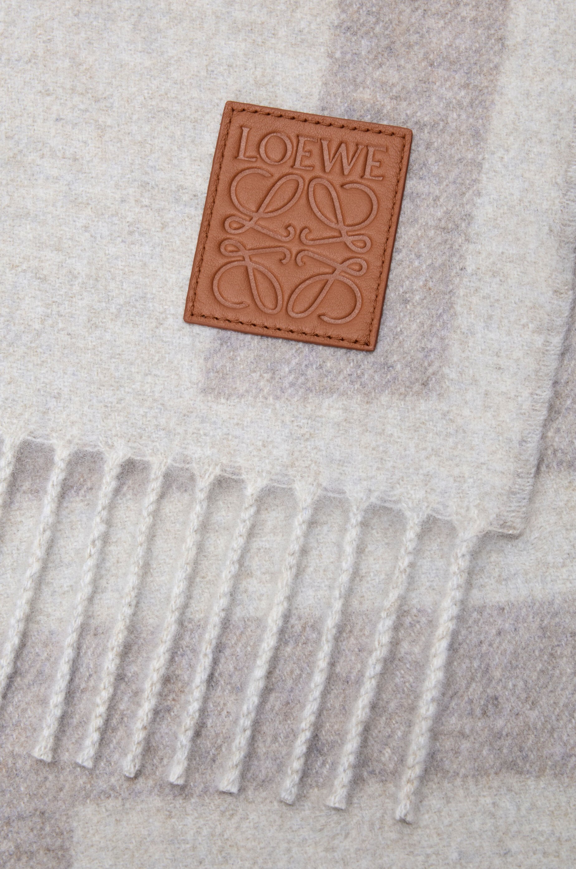 Scarf in cashmere Grey - LOEWE