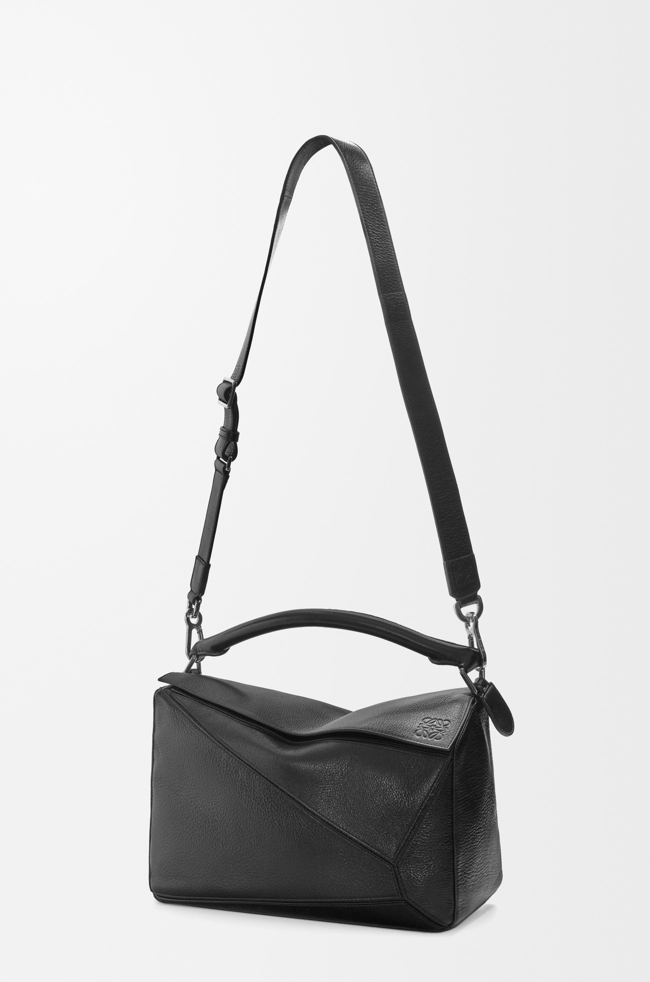 LOEWE Large Puzzle bag in deerskin Black