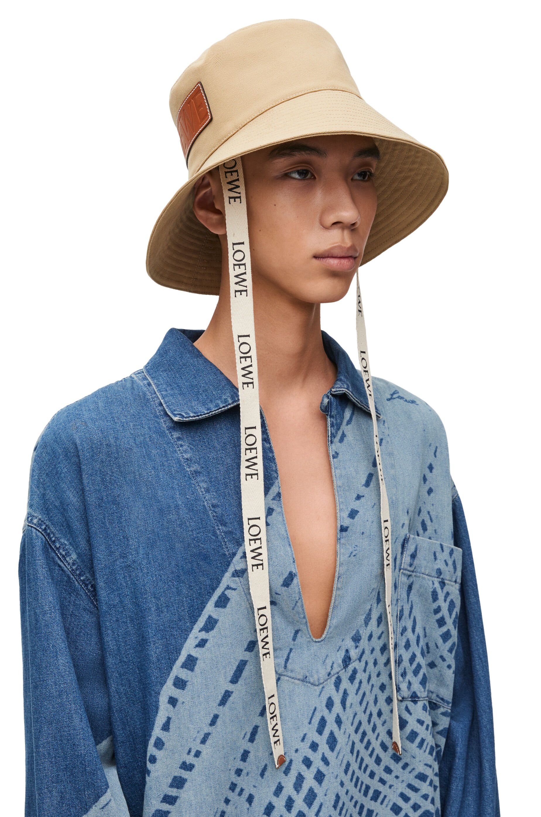 【高い素材】 フィッシャーマンハット（キャンバス） ベージュ - LOEWE 帽子