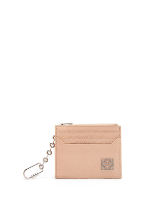 LOEWE Anagram square cardholder in pebble grain calfskin with chain Nude plp_rd