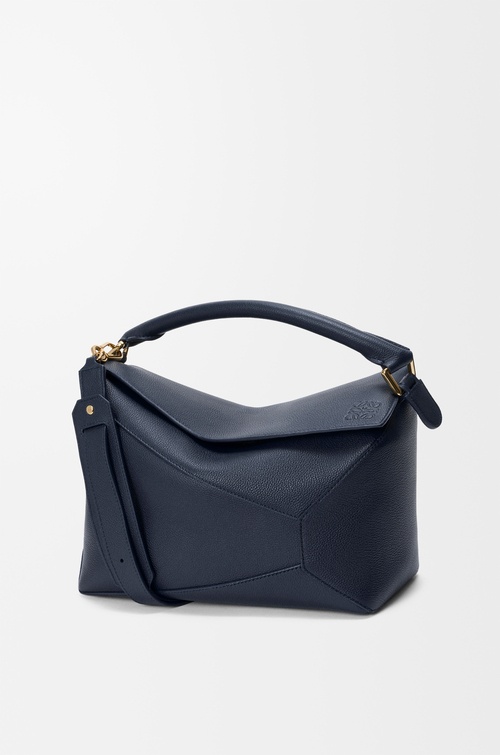LOEWE Borsa Puzzle Edge media in morbida pelle di vitello granata Blu Navy Intenso