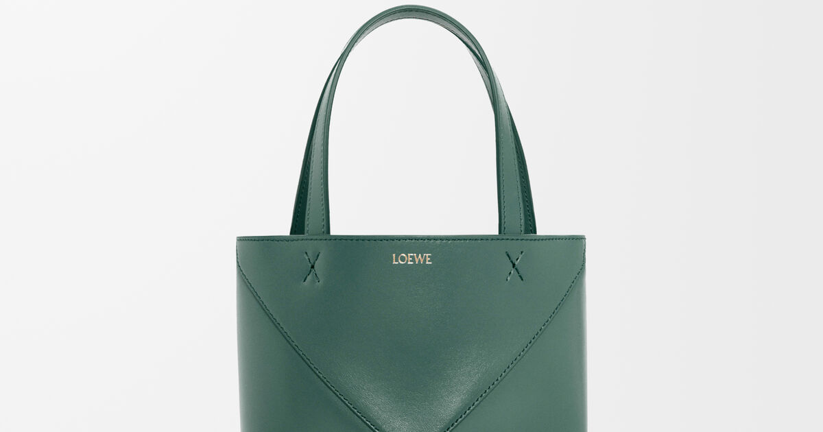 パズルフォルドトート ミニ（シャイニーカーフ） グリーン - LOEWE