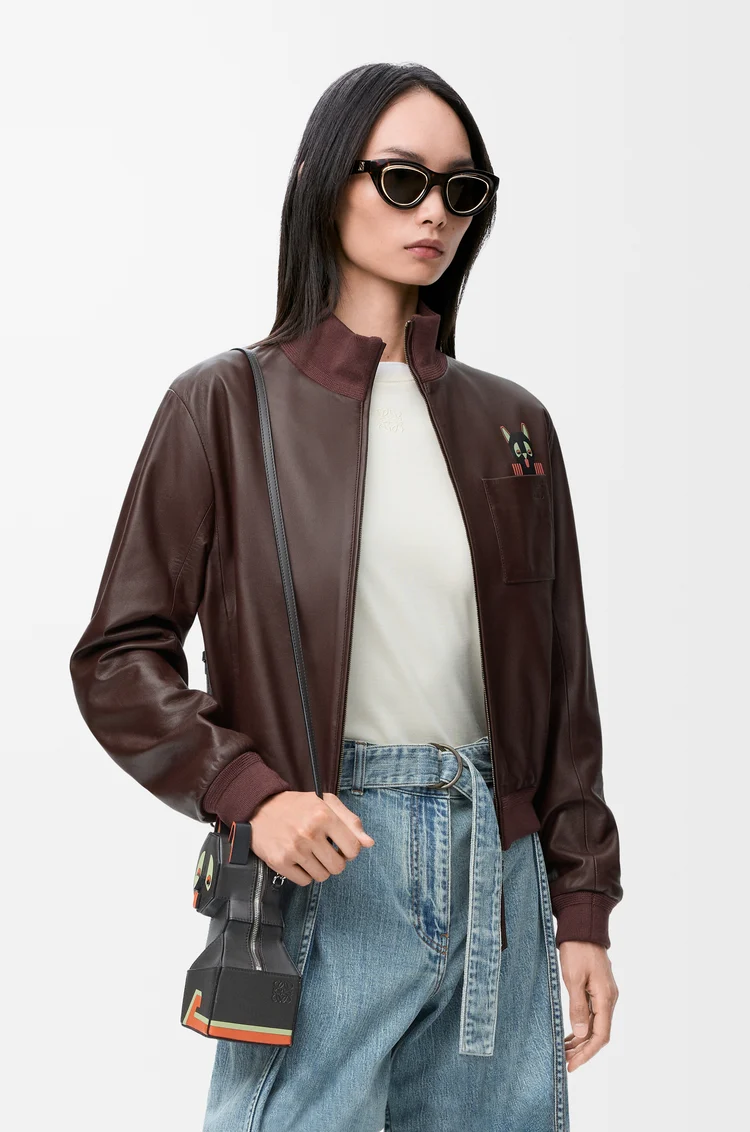 LOEWE Chaqueta cropped en piel napa de cordero Marrón