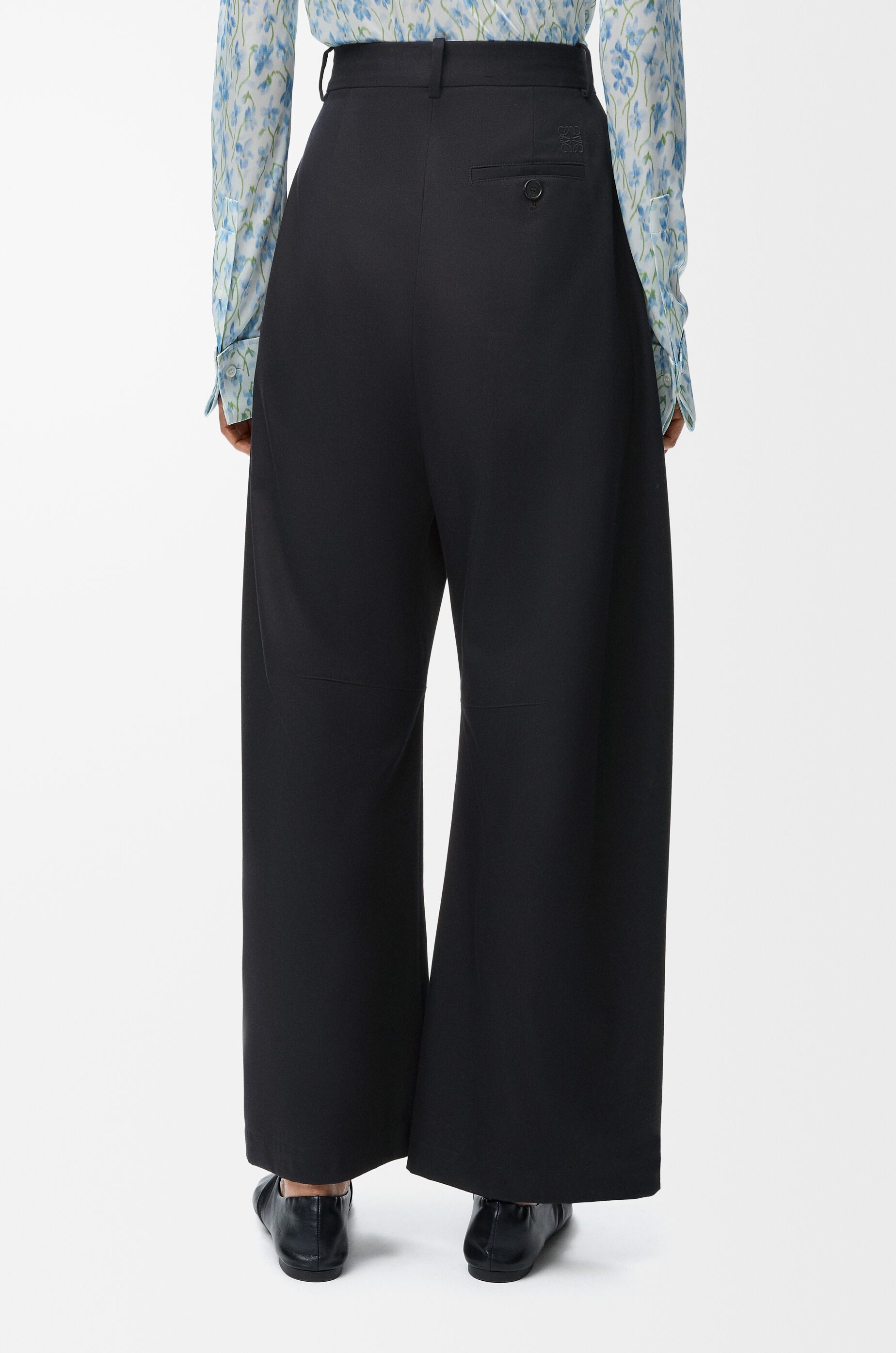 Barrel trousers in cotton and silk Black - LOEWE