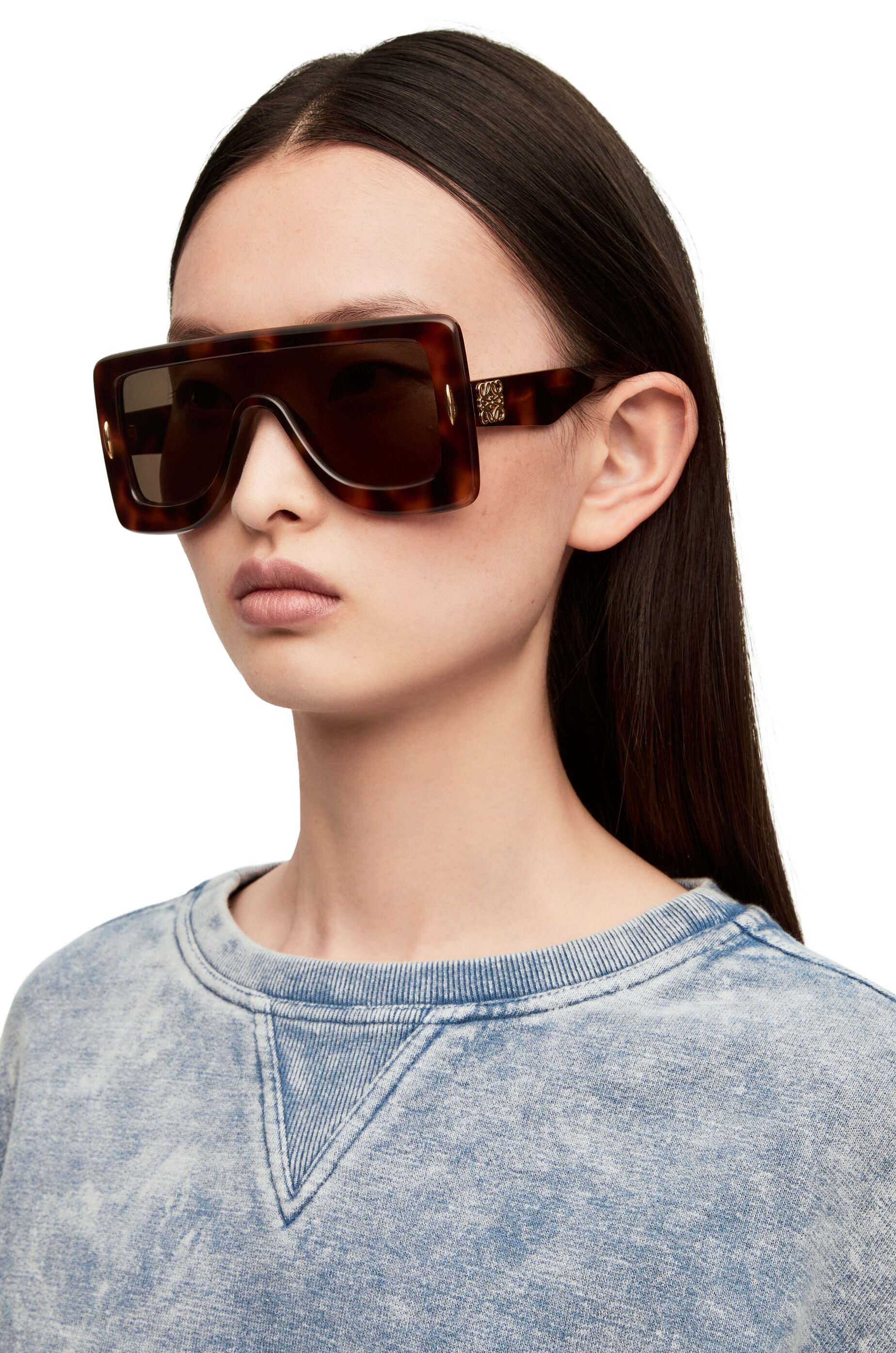 Loewe anagram hot sale sunglasses