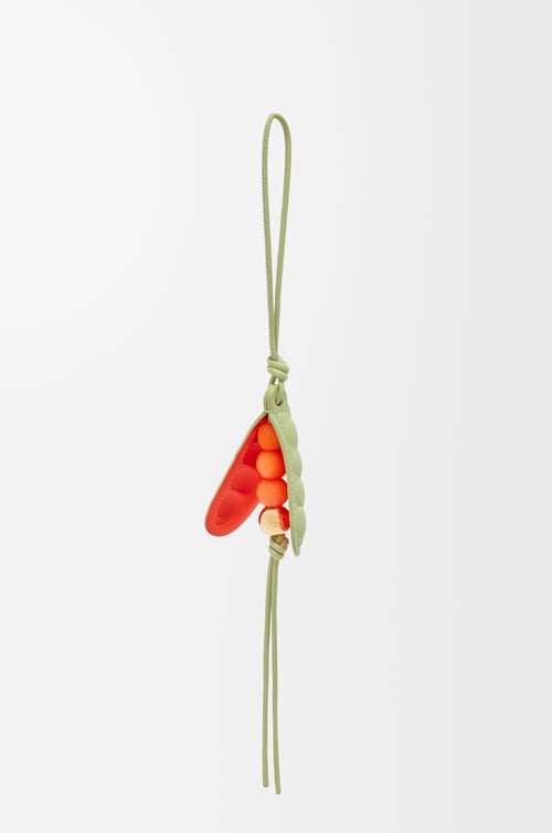 LOEWE Charm Pea pod en piel de ternera Pera Claro/Naranja Vivo plp_rd