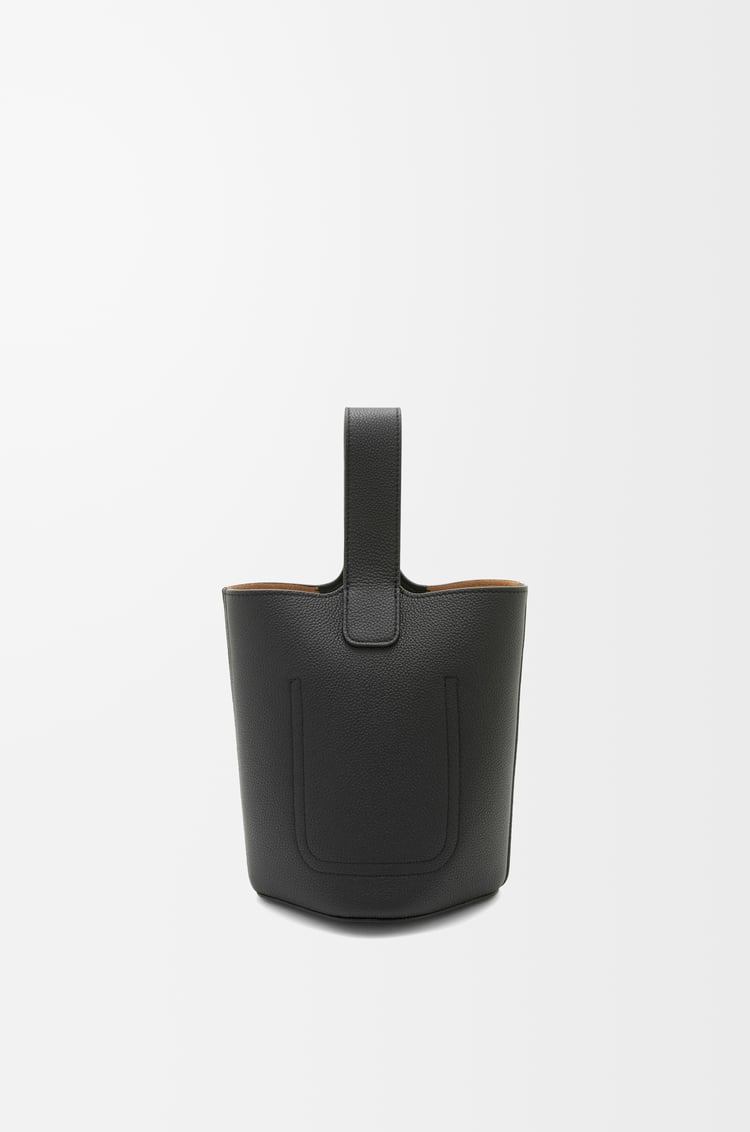 LOEWE ぺブル バケットバッグ ミニ（ソフトグレインカーフ） ブラック