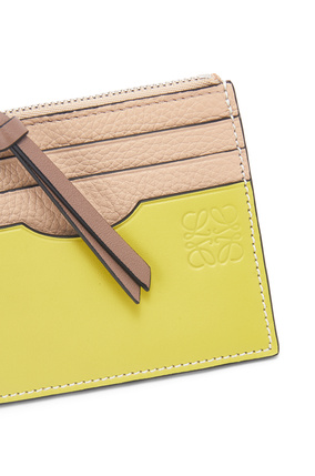 LOEWE Square cardholder in soft grained calfskin with chain Nude/Citronelle