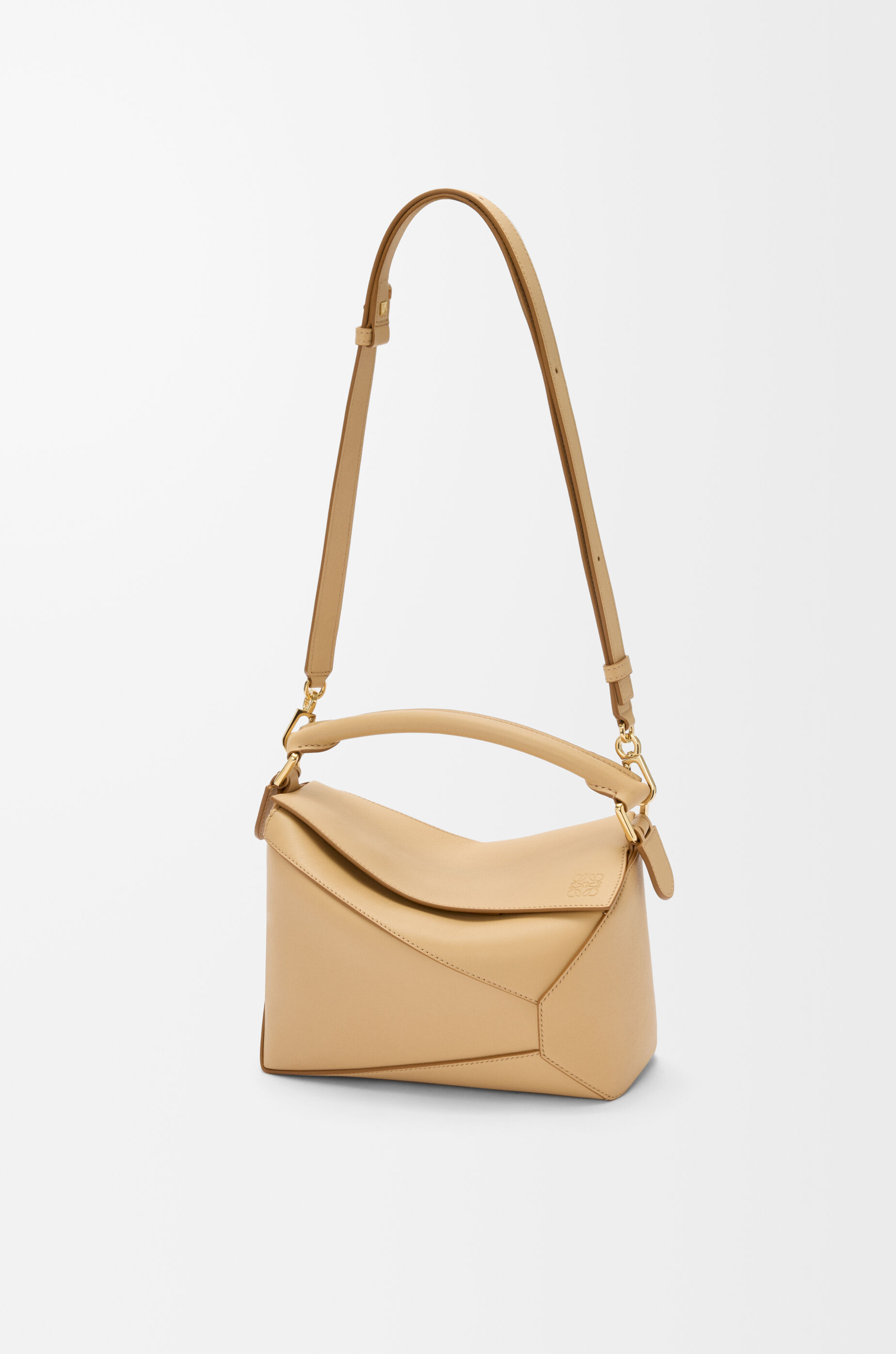 LOEWE ベージュ ショルダーバッグ パズルバッグ スモール（クラシックカーフ） ベージュ - LOEWE