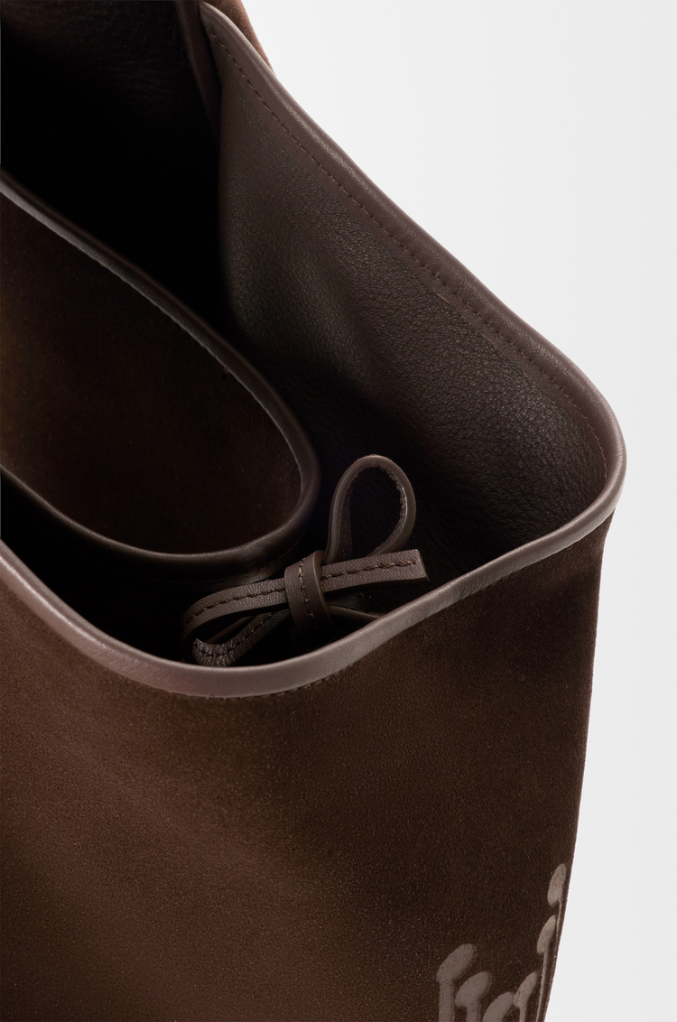 LOEWE 麂皮小牛皮 Roomy Hobo 包款 深棕色