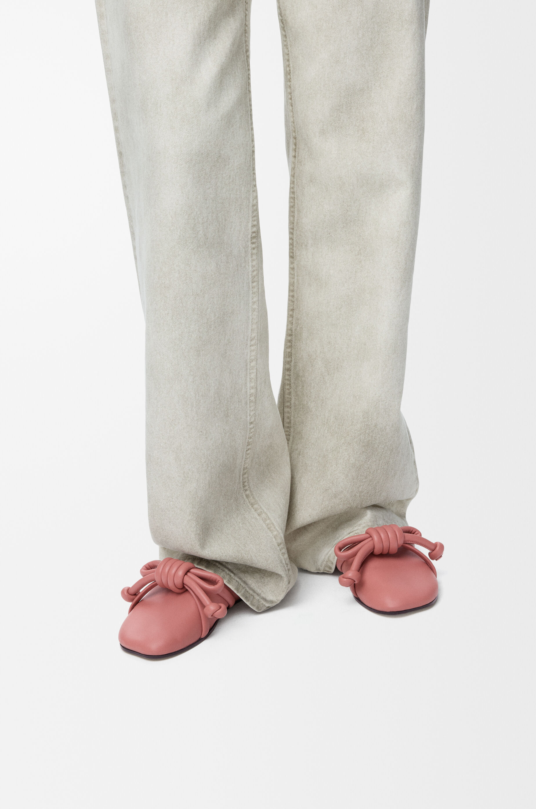 Flamenco Knot mule in lambskin Beige - LOEWE USA Official Website