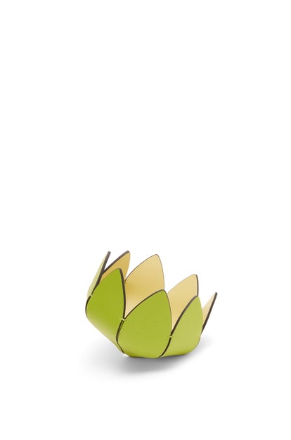 LOEWE Kleine Kaktus-Schale aus weichem Kalbsleder Wiesengrün plp_rd