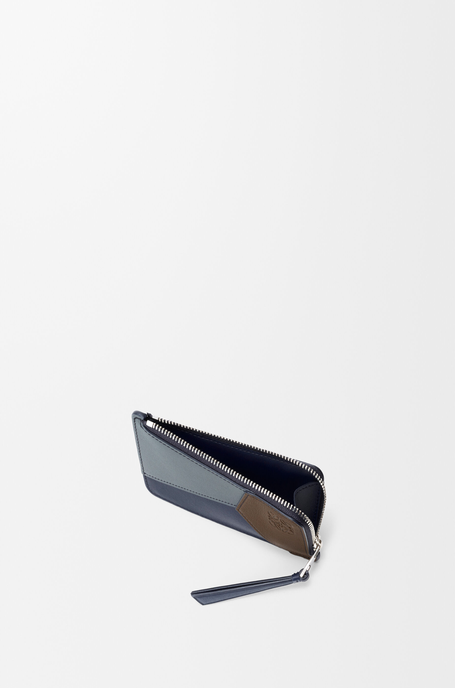 あ*る様 ロエベ LOEWE パズル カードホルダー ブルー グレー パズル コインカードホルダー（クラシックカーフ） マルチカラー