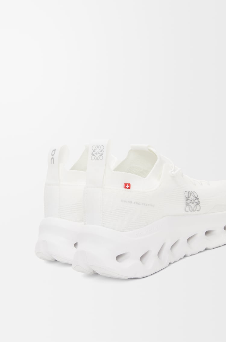LOEWE LOEWE x On Cloudtilt 男士跑鞋 通体白