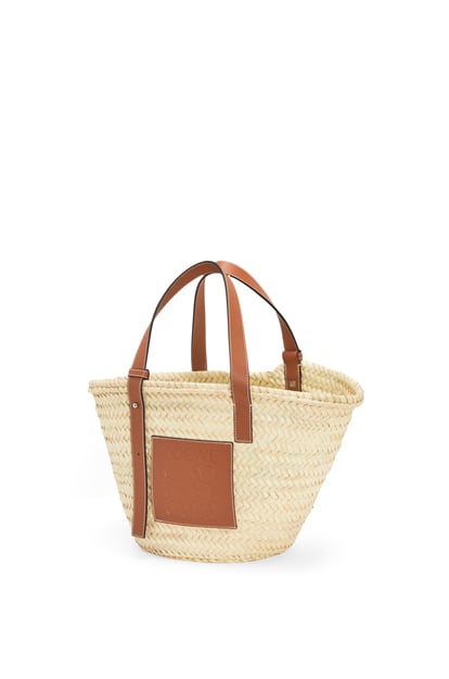 LOEWE Basket bag in raffia and calfskin Natural/Tan plp_rd